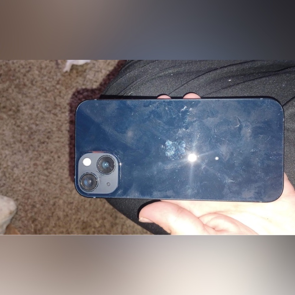 iPhone 13 - Picture 5 of 5
